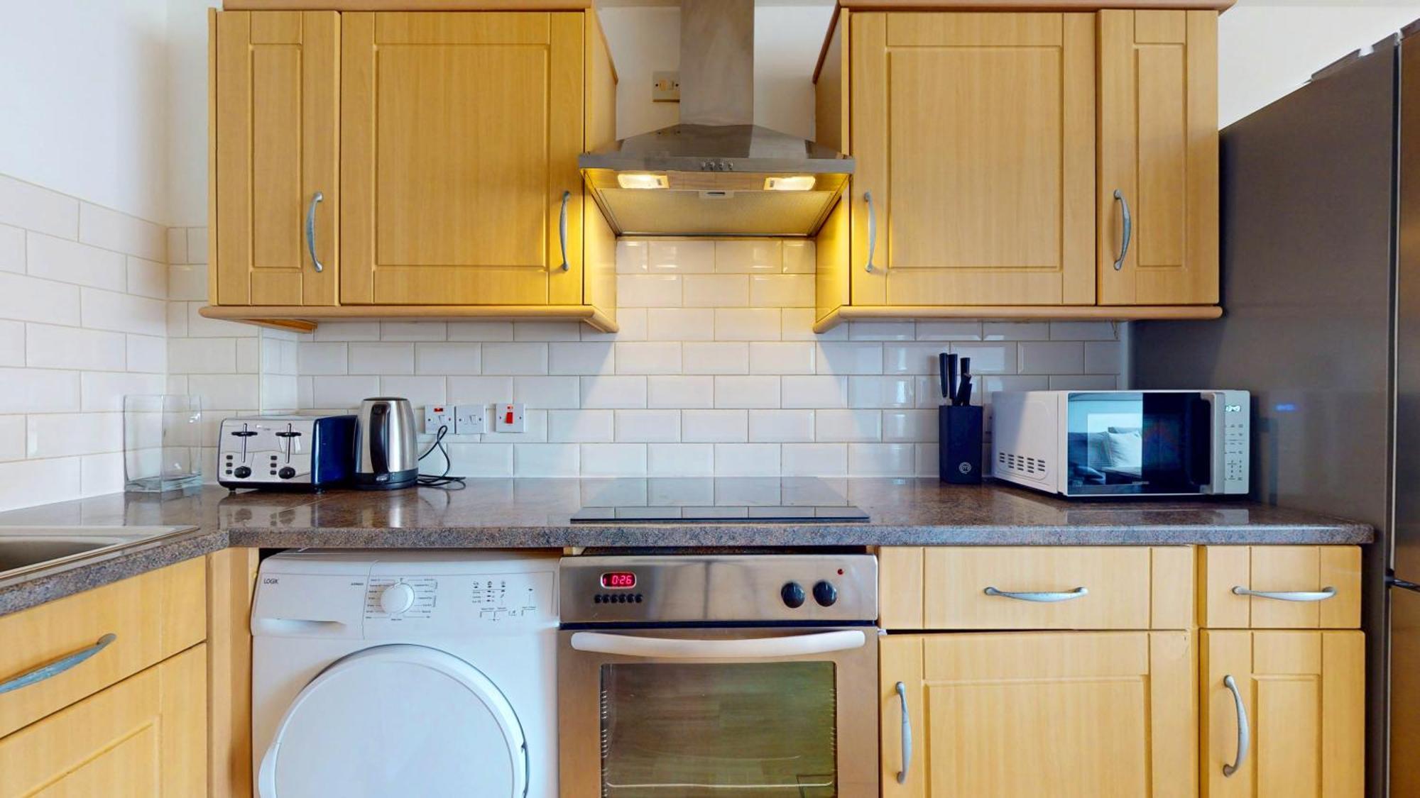 2 Bedroom Flat 1 Stop From Bridge Apartamento Londres